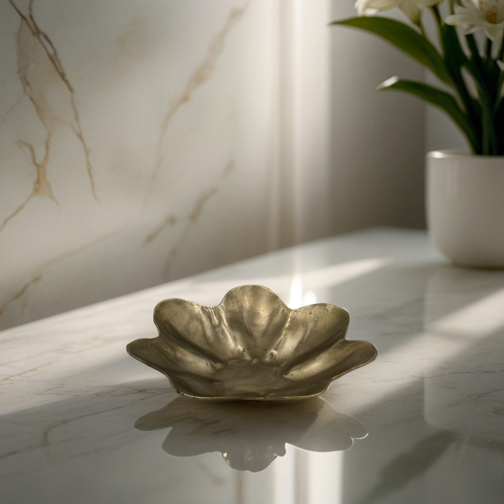 Fleur Bowl, Brass Plated